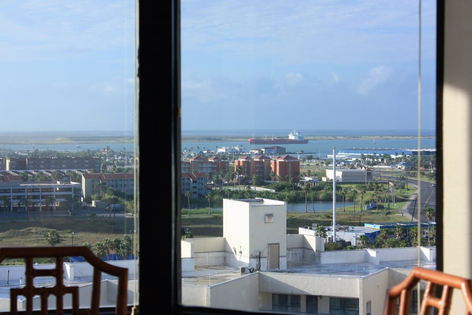 view of ship channel from all rooms!
