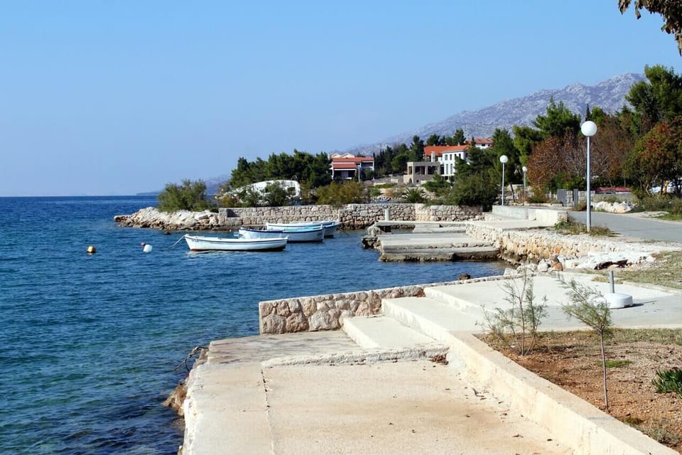 Nearby beaches