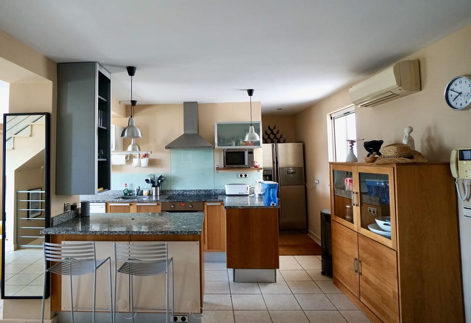 Kitchen area 