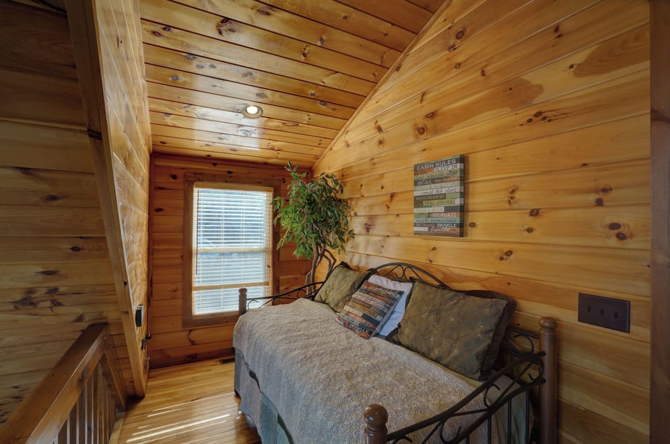 Day bed in loft