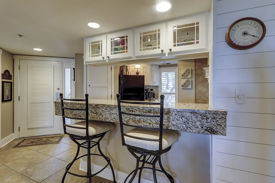 Kitchen bar