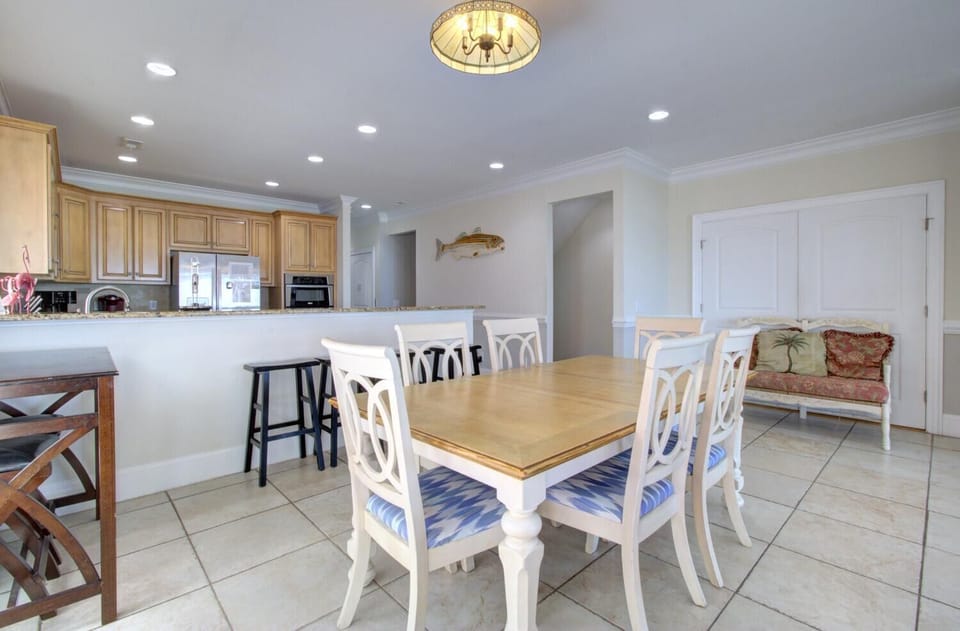 Dining Room and Kitchen