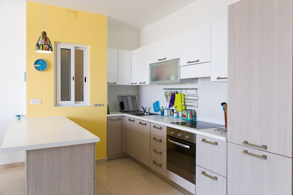 Fully Equipped Kitchen with Island