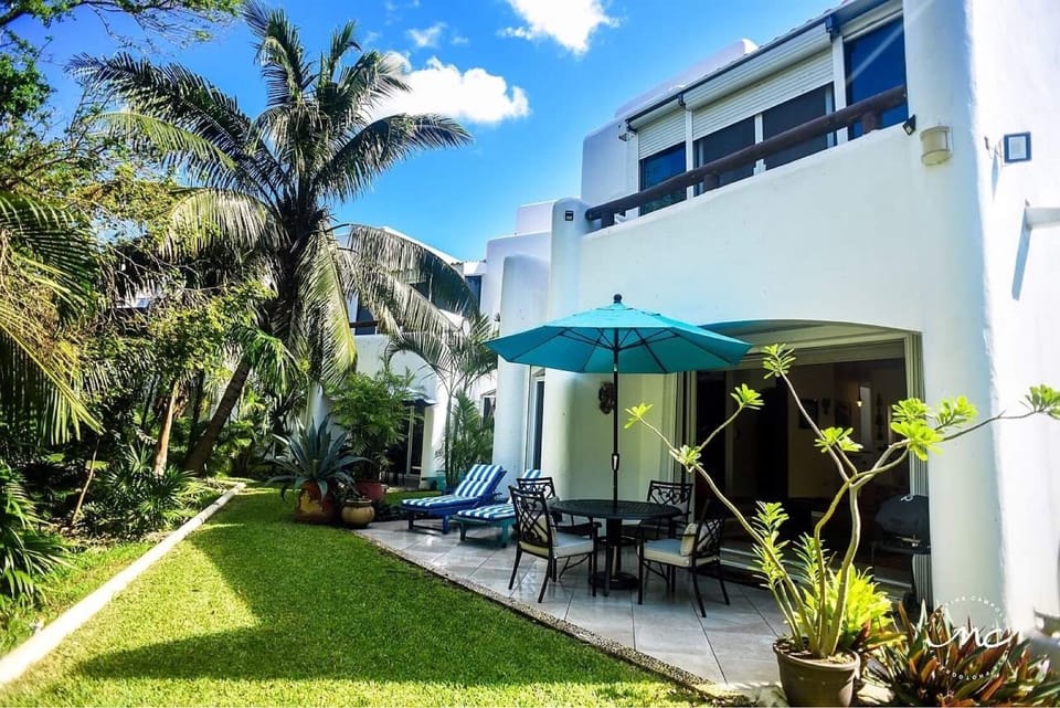 Patio over looking the jungle .
