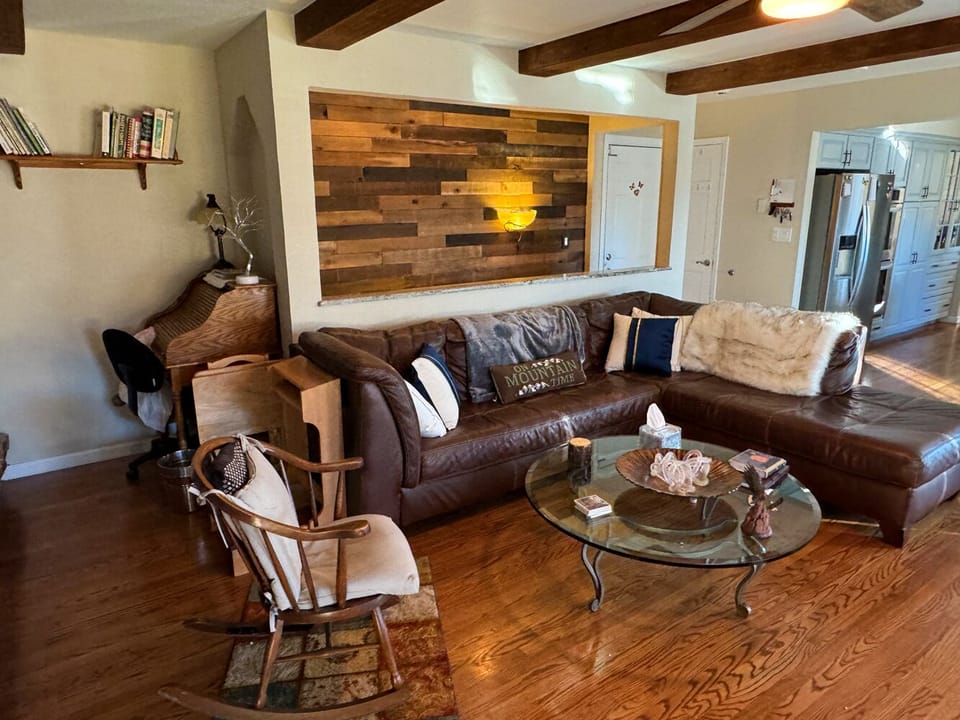 You can even talk with guests who are in the kitchen while you luxuriate here