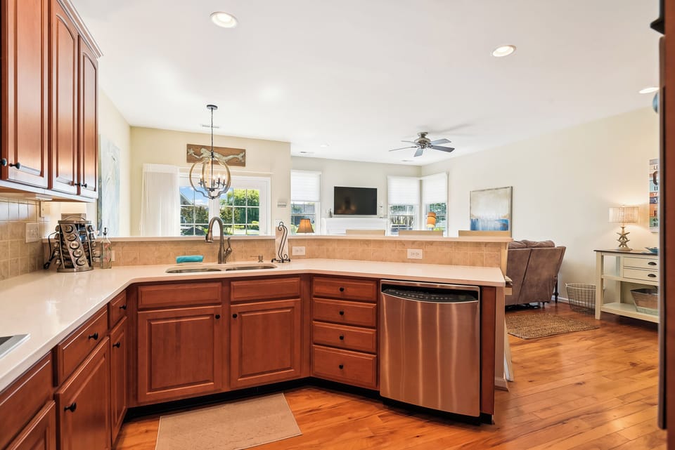 Main Level,Kitchen,