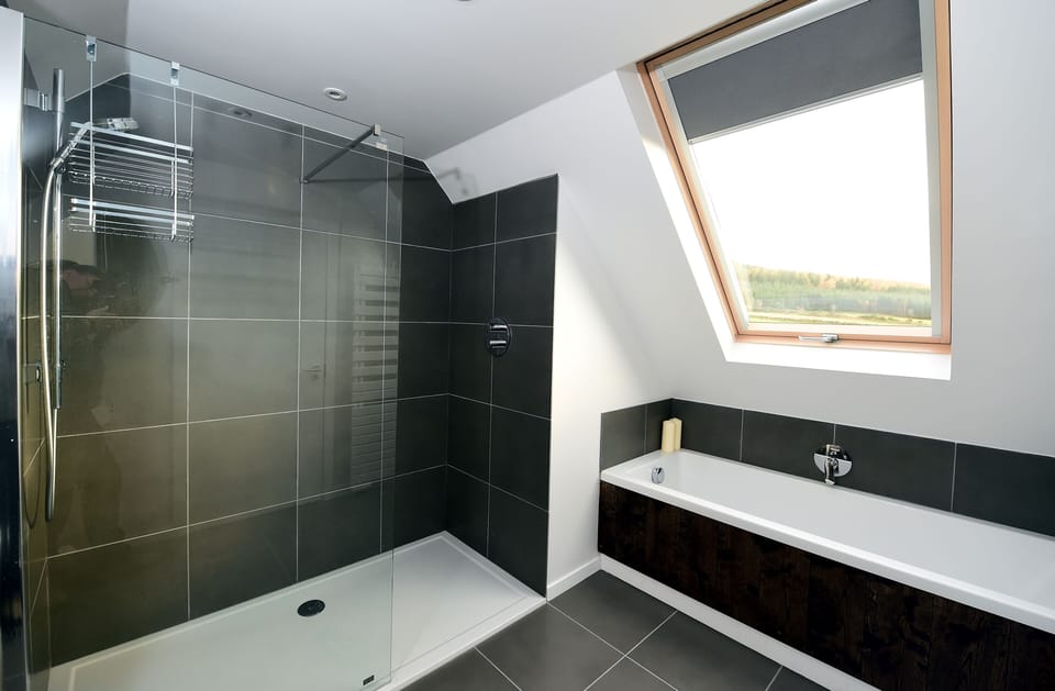 Family bathroom located on the first floor.