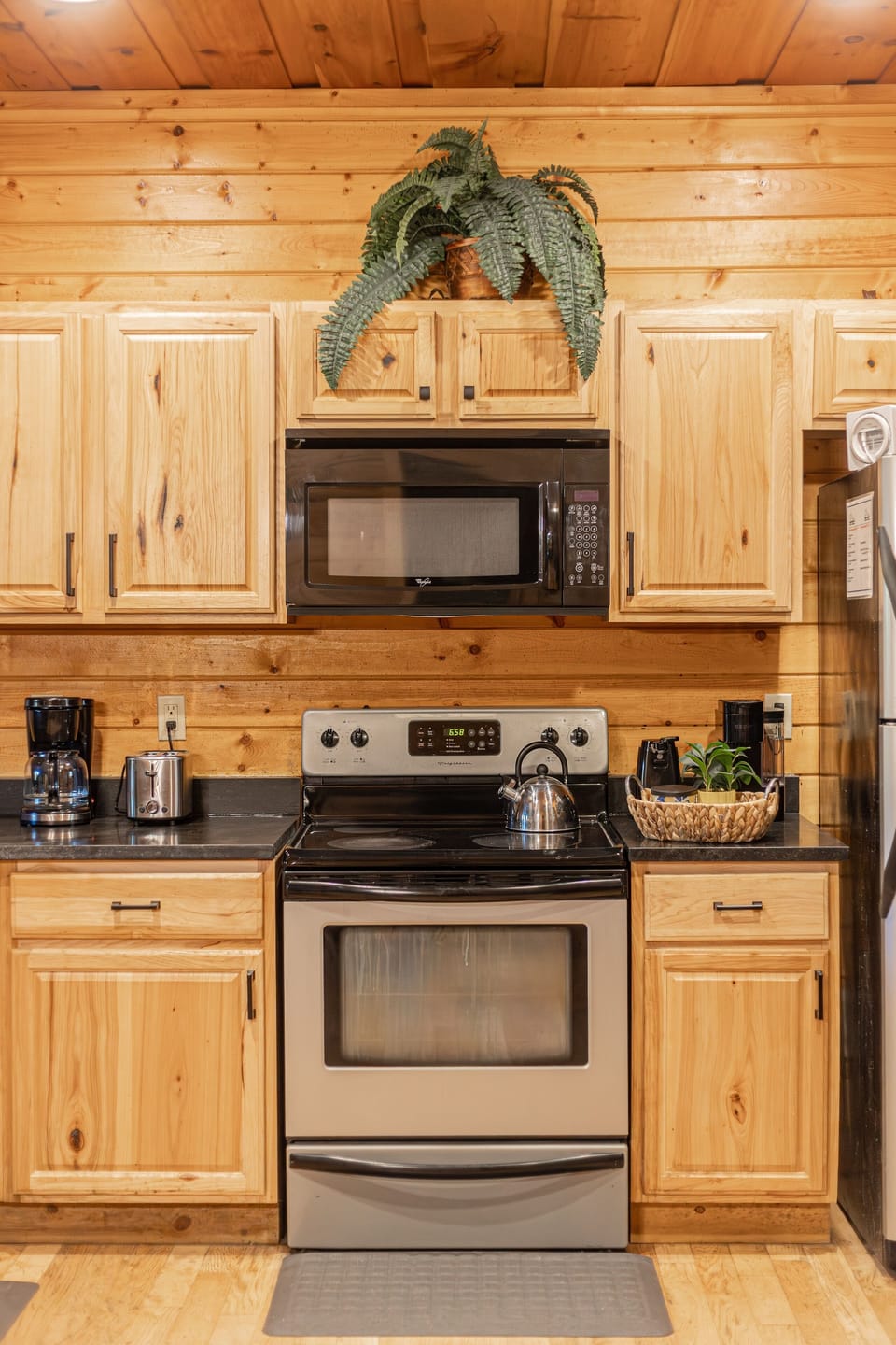 Indoors, Appliance, Microwave, Oven, Hardwood