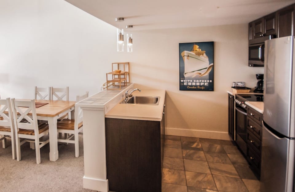 Fully equipped kitchen