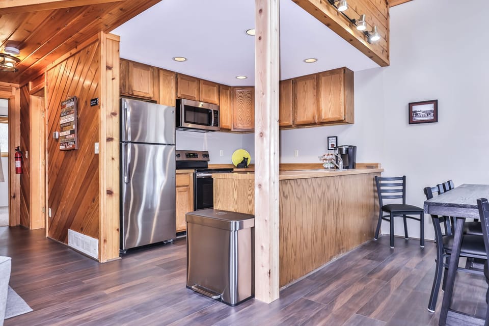 Beautiful kitchen with plenty of space to make entertaining easy