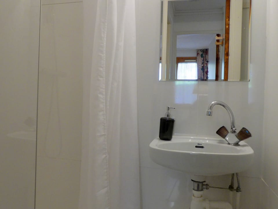 Bright apartment, ideal for family, ski-in-ski-out Apartment in Les Allues
