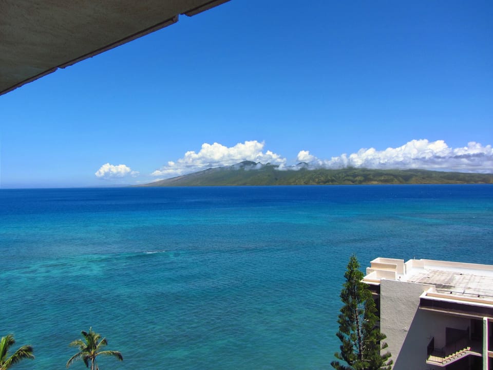Views of the ocean and the island of Moloka'i from our lanai.