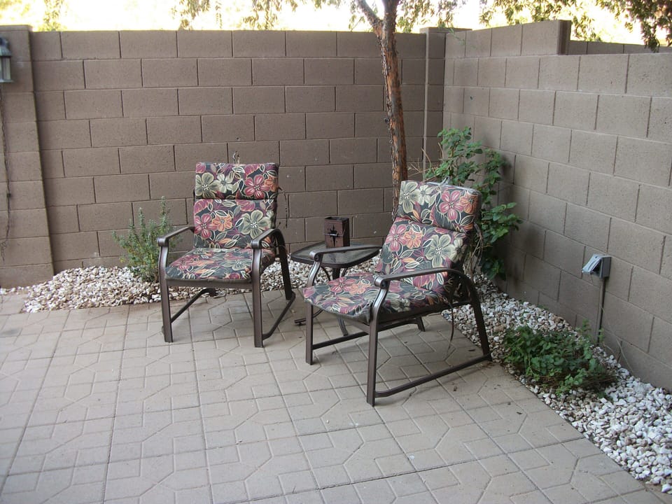 Chairs & Ottomans to stretch out! No West or North neighbors. 