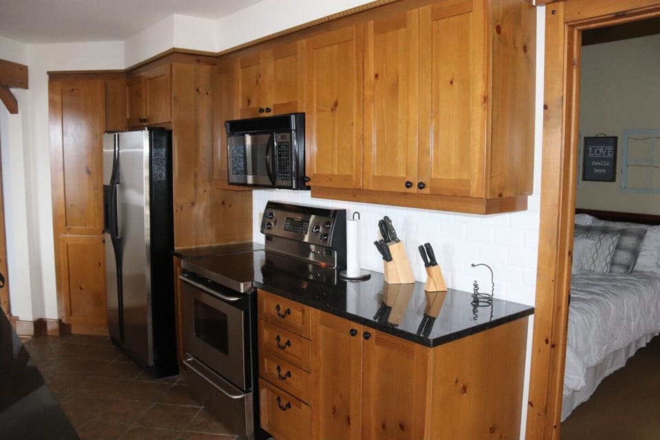 Kitchen - well equipped