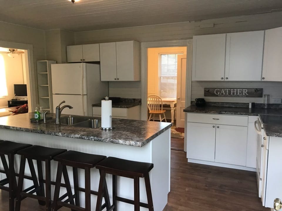 Kitchen.
All new cabinets, appliances.