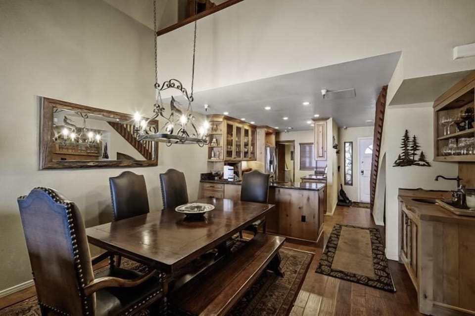 Open concept, keeps everyone together.