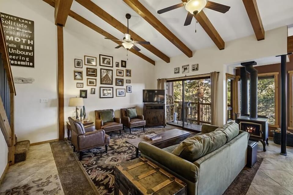 TR 50 is a one plus loft, 2.5 bath updated condo