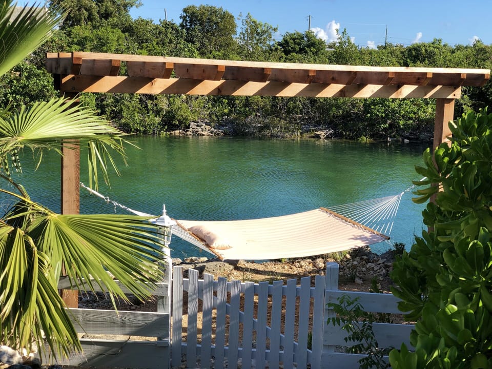 Come and relax, watch the boats, paddle boarders and kayakers pass by