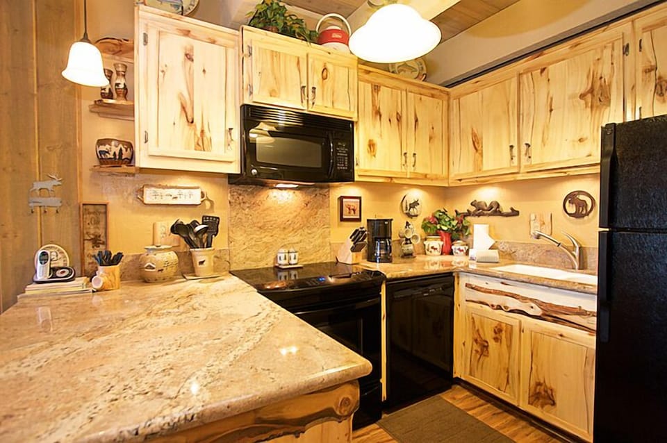 Udpated appliances and fixtures, all you need!