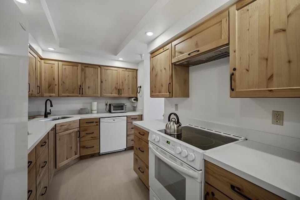 Updated, fully equipped kitchen