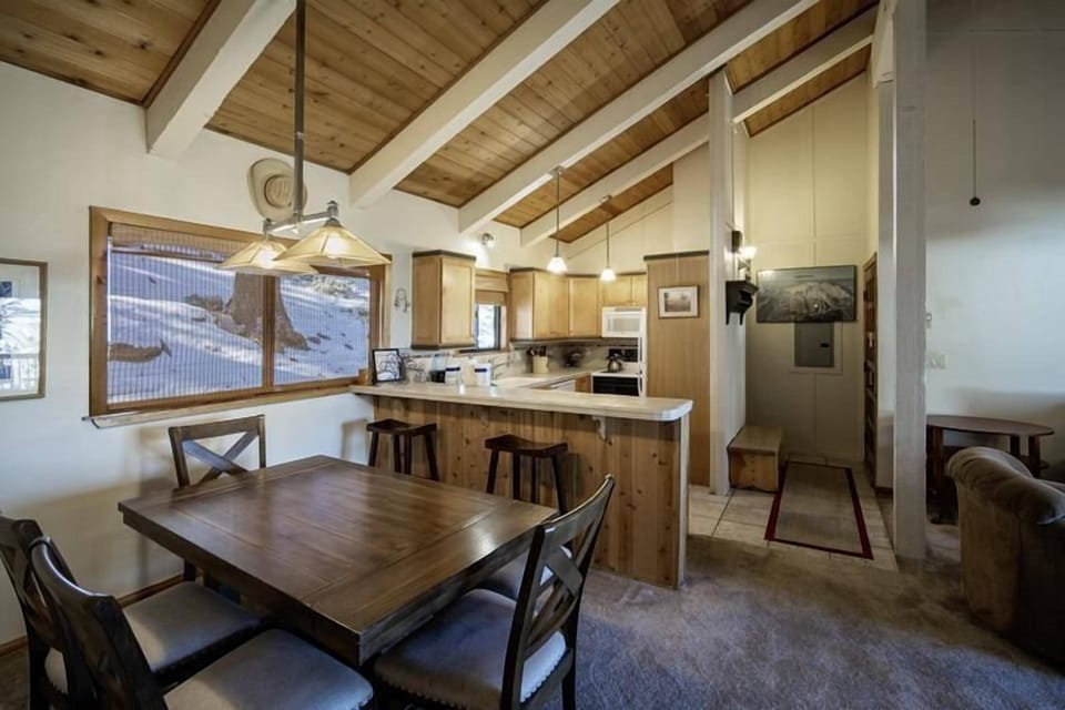 Easy serving to dining table from this open space
