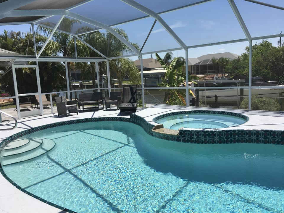 Pool and hot tub 