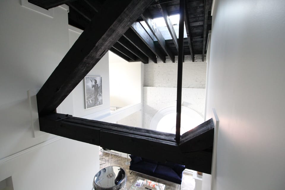 Second level - Master bedroom - Overlooking living area