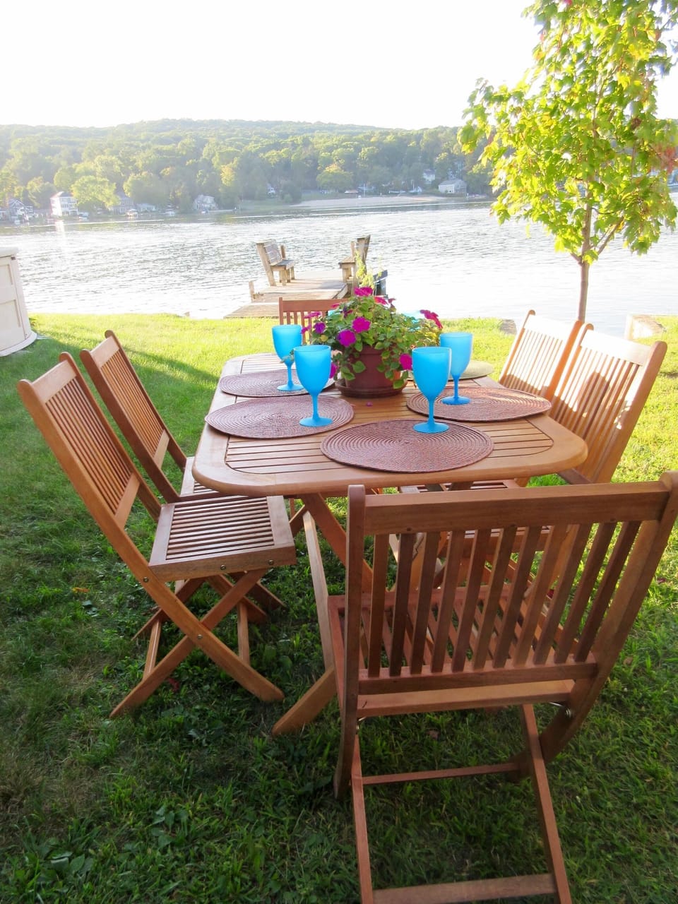Betty's Outdoor Table and Chairs