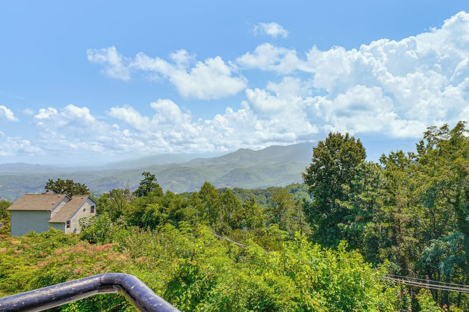 Gatlinburg Vacation Rental | 2BR | 2BA | 760 Sq Ft | Stairs Required