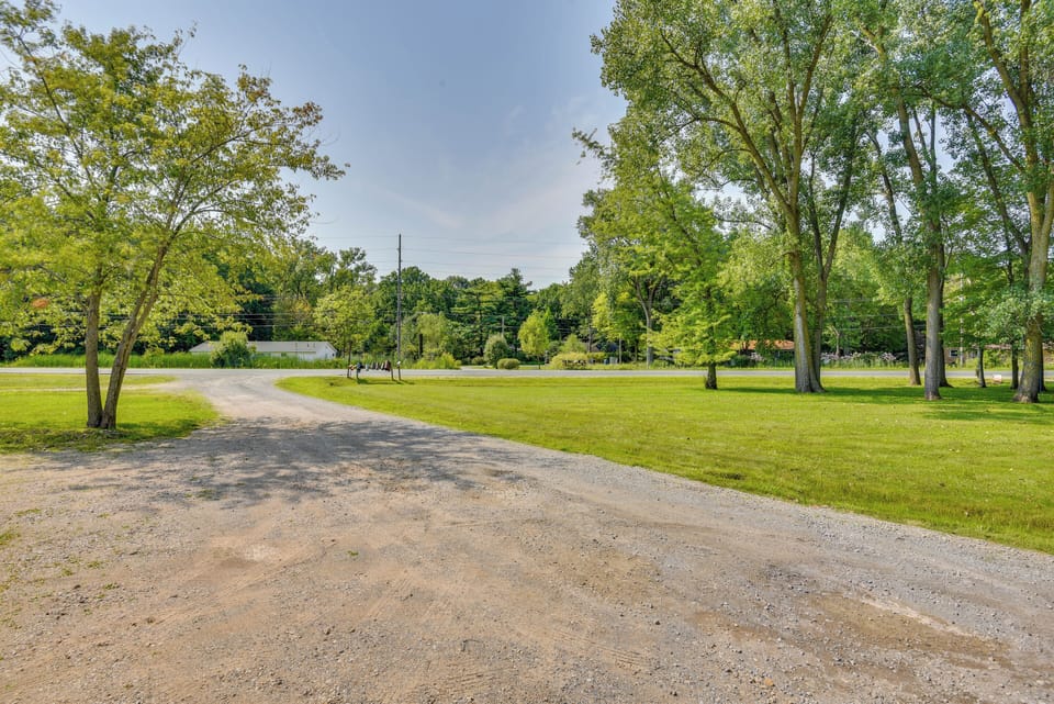 Parking | Shared Driveway (2 Vehicles) | RV/Trailer Parking