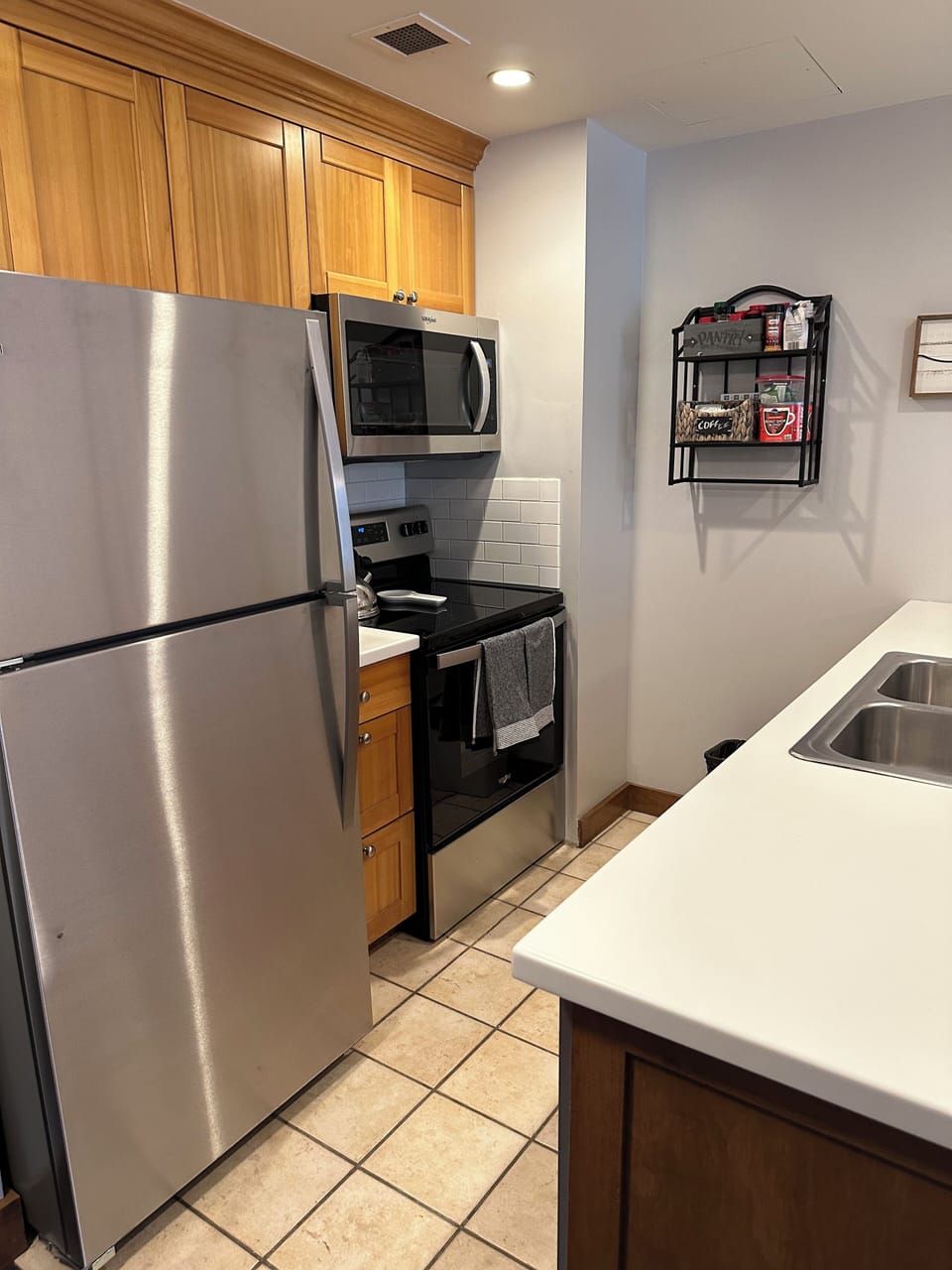 Full Kitchen w/ Dishwasher