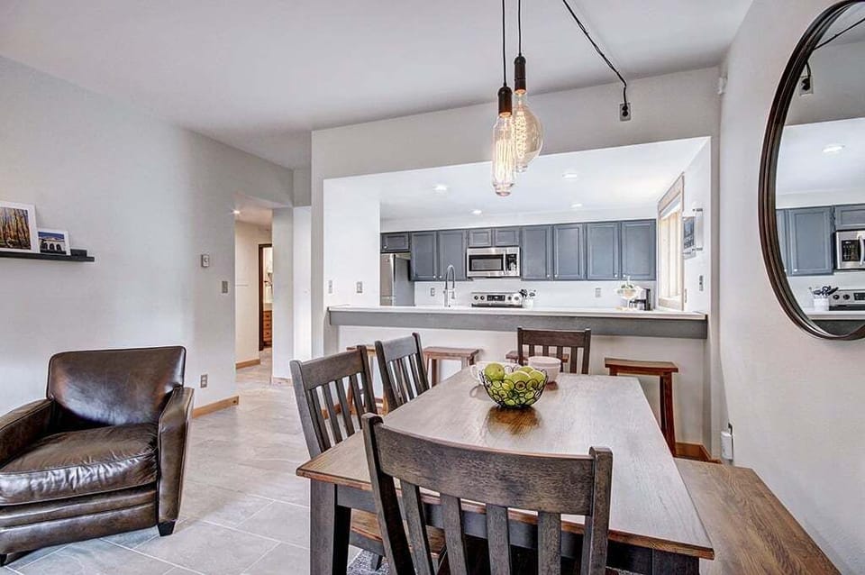 Dining Area - Mountainwood 301 - Breckenridge Vacation Rental