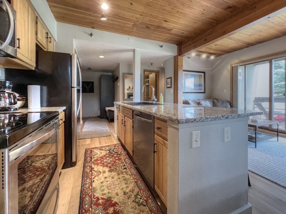 Wood Creek Lodge #102, Crested Butte Vacation Rental - Wood Creek Lodge #102, Crested Butte Vacation Rental