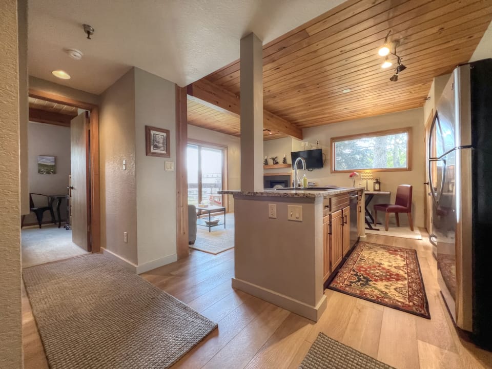 Wood Creek Lodge #102, Crested Butte Vacation Rental - Wood Creek Lodge #102, Crested Butte Vacation Rental