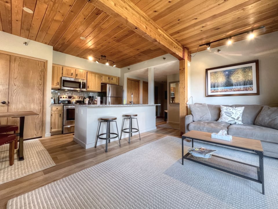 Wood Creek Lodge #102, Crested Butte Vacation Rental - Wood Creek Lodge #102, Crested Butte Vacation Rental