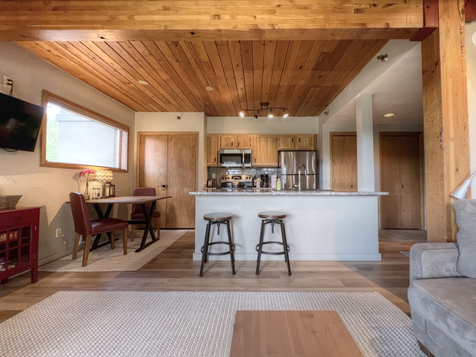 Wood Creek Lodge #102, Crested Butte Vacation Rental - Wood Creek Lodge #102, Crested Butte Vacation Rental