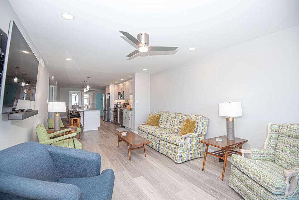LIVING-AREA