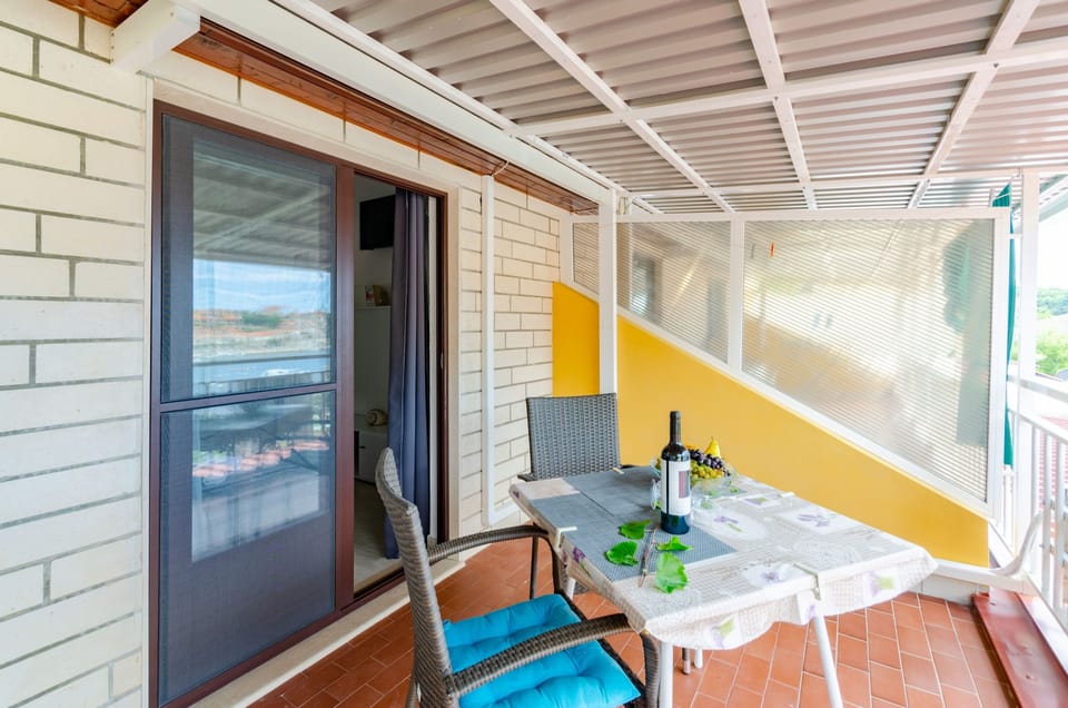 Terrace 1