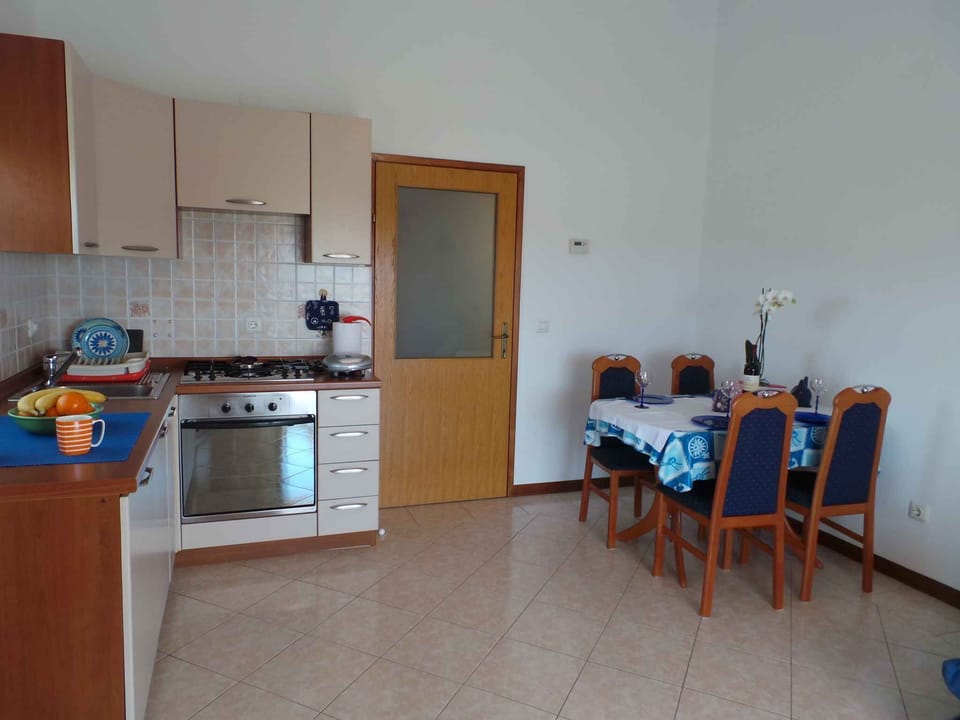 living/bedroom