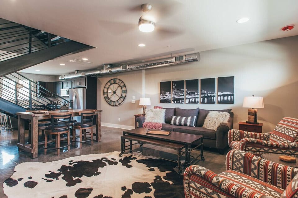 Farmhouse Flair in a Chic Urban Setting