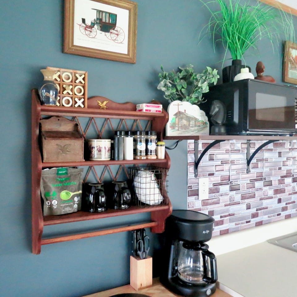 Spices, coffee and tea, as well as a cards and tic tac toe