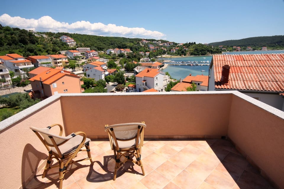 Terrace 2