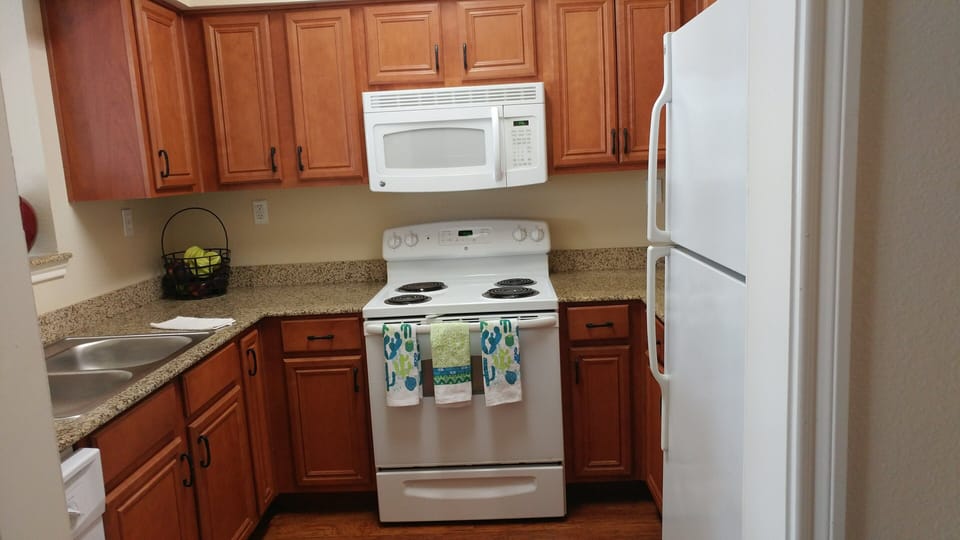 Fully equipped kitchen