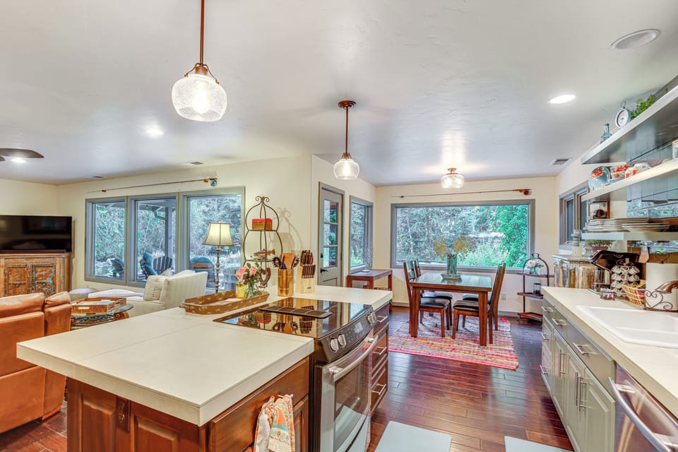 Kitchen | Coffee Maker | Ice Maker | Toaster