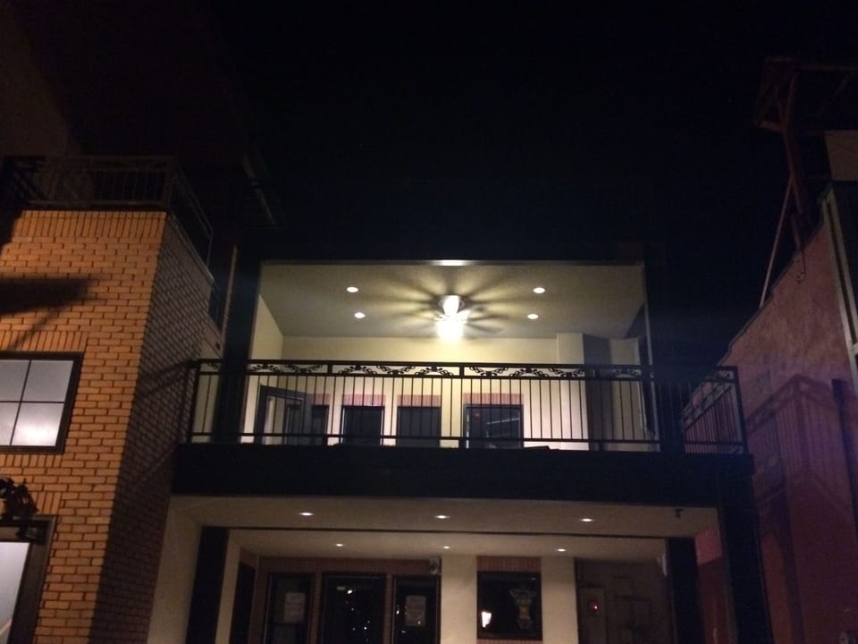 your own private entrance onto the second floor. right downtown but so private. 