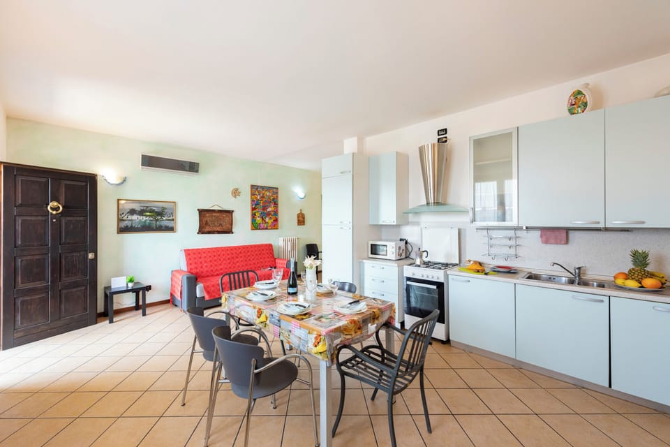 Kitchen and dining area