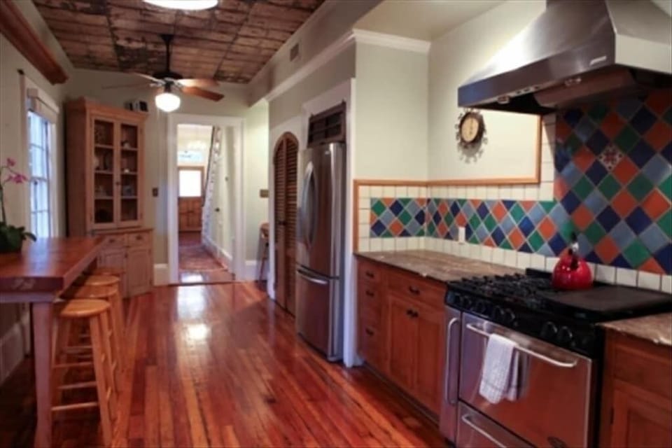 Kitchen 2