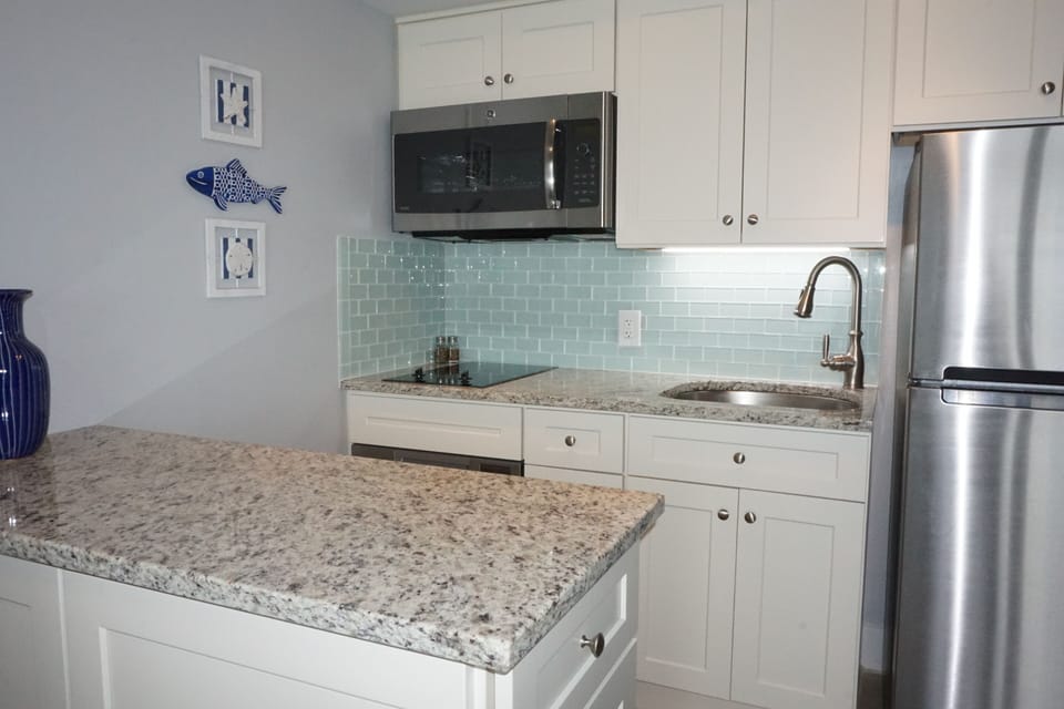 custom kitchen, everything new