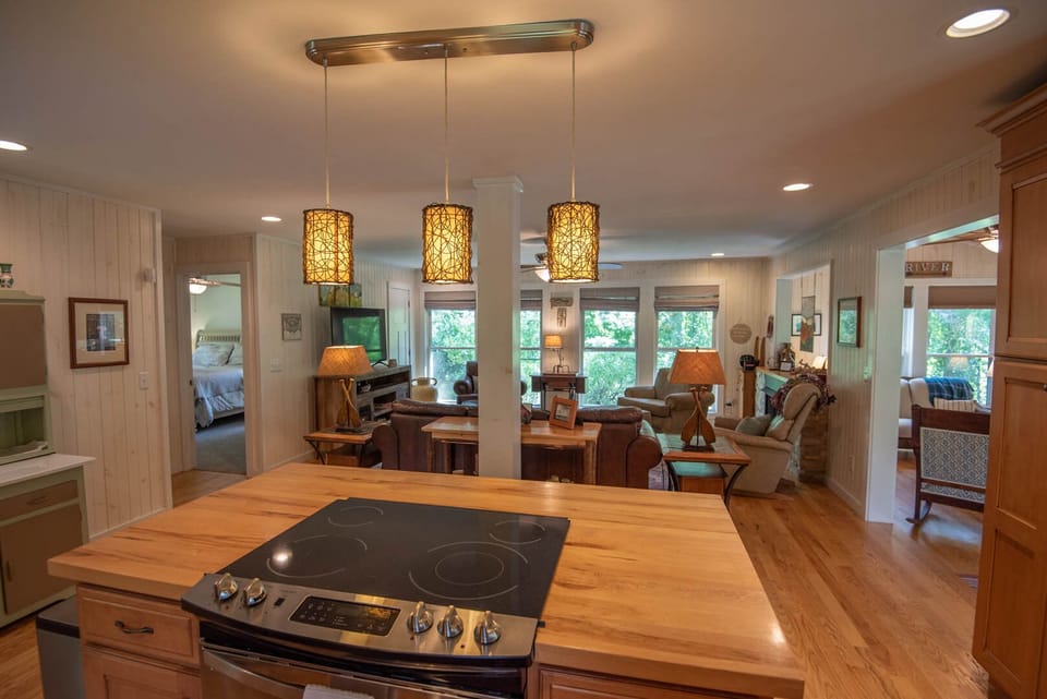 Prep space and island cooktop...