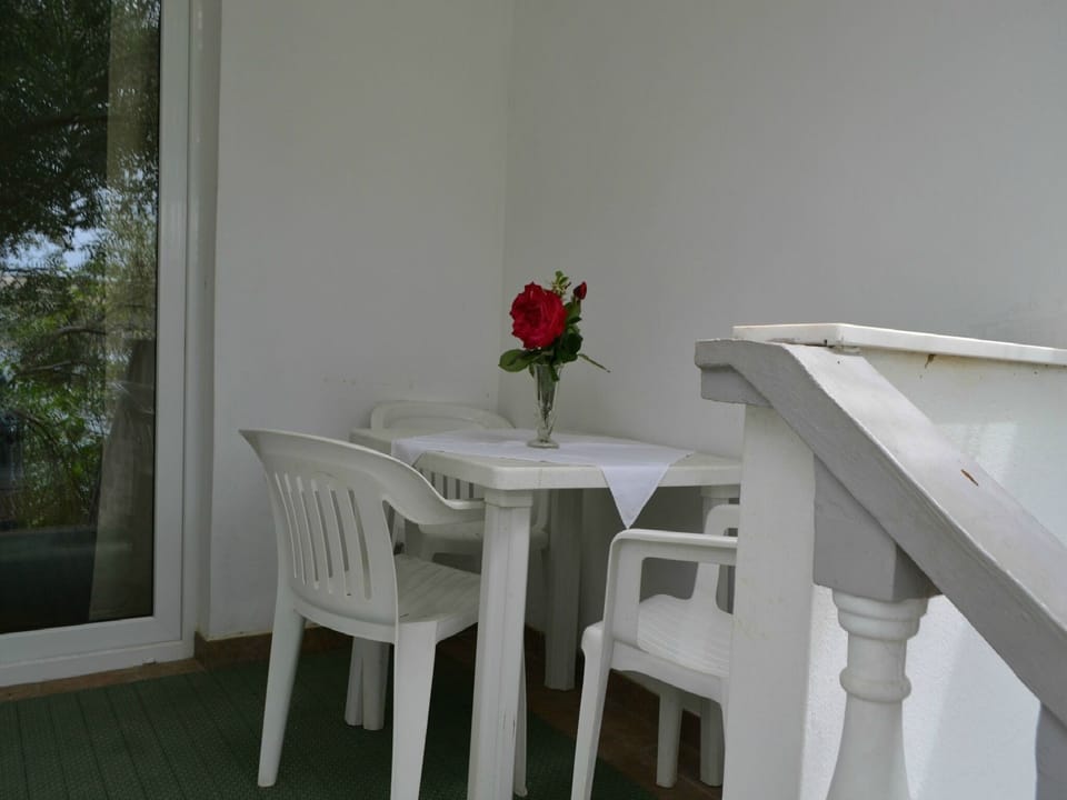 Terrace 2